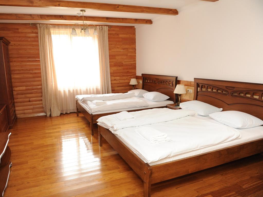 Hotel Perlyna Karpat Bukovel Habitación foto